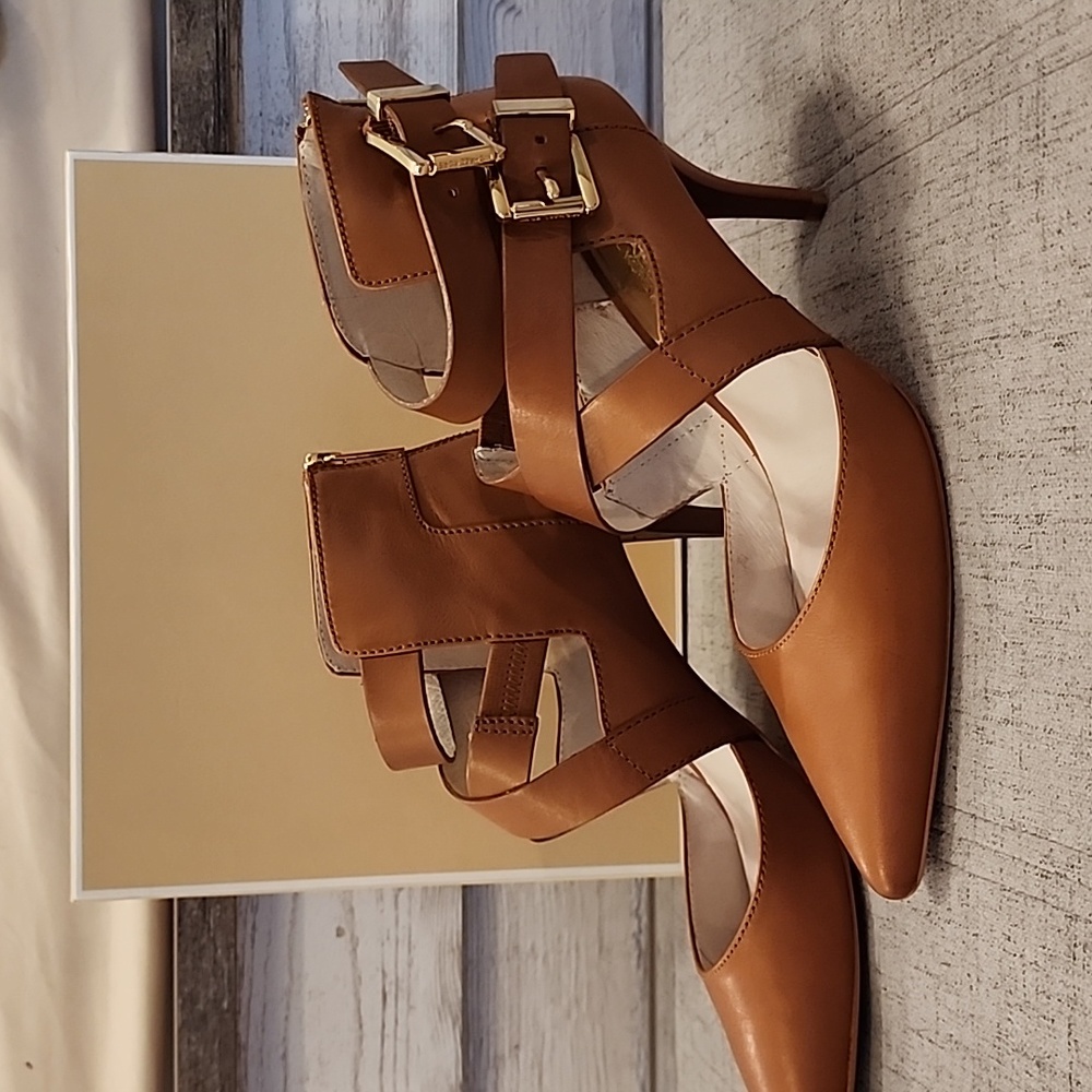 Michael Kors Tamara cross strap heel